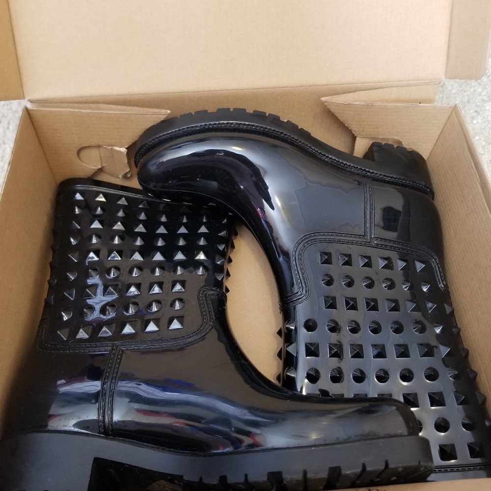 Black Rain Boots